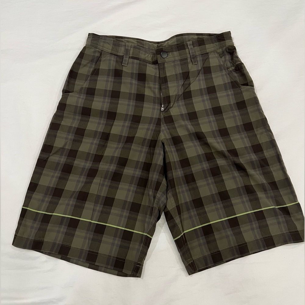 Lululemon Mens Kahuna golf shorts sz 32